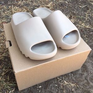 Adidas Yeezy Slides Pure